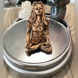 Goddess Meditation Resin & Stone!